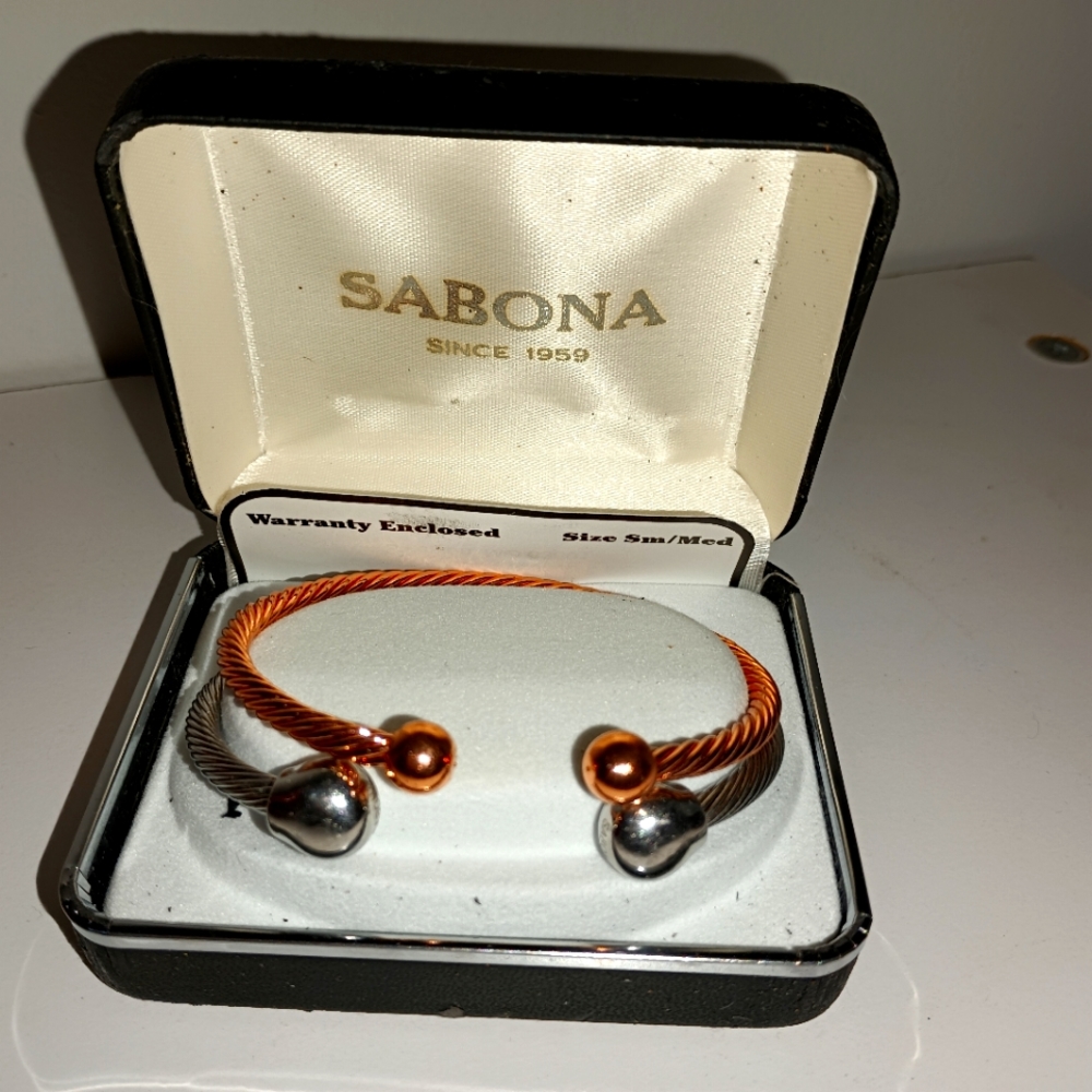 2 Sabona Magnetic Cooper and silver bracelets New